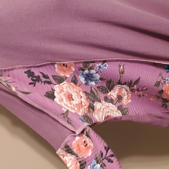 Top - Picture 3 of 6